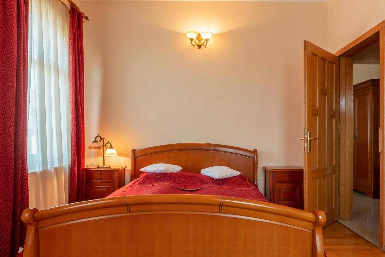 Hotel Denis Daneş 外观 照片