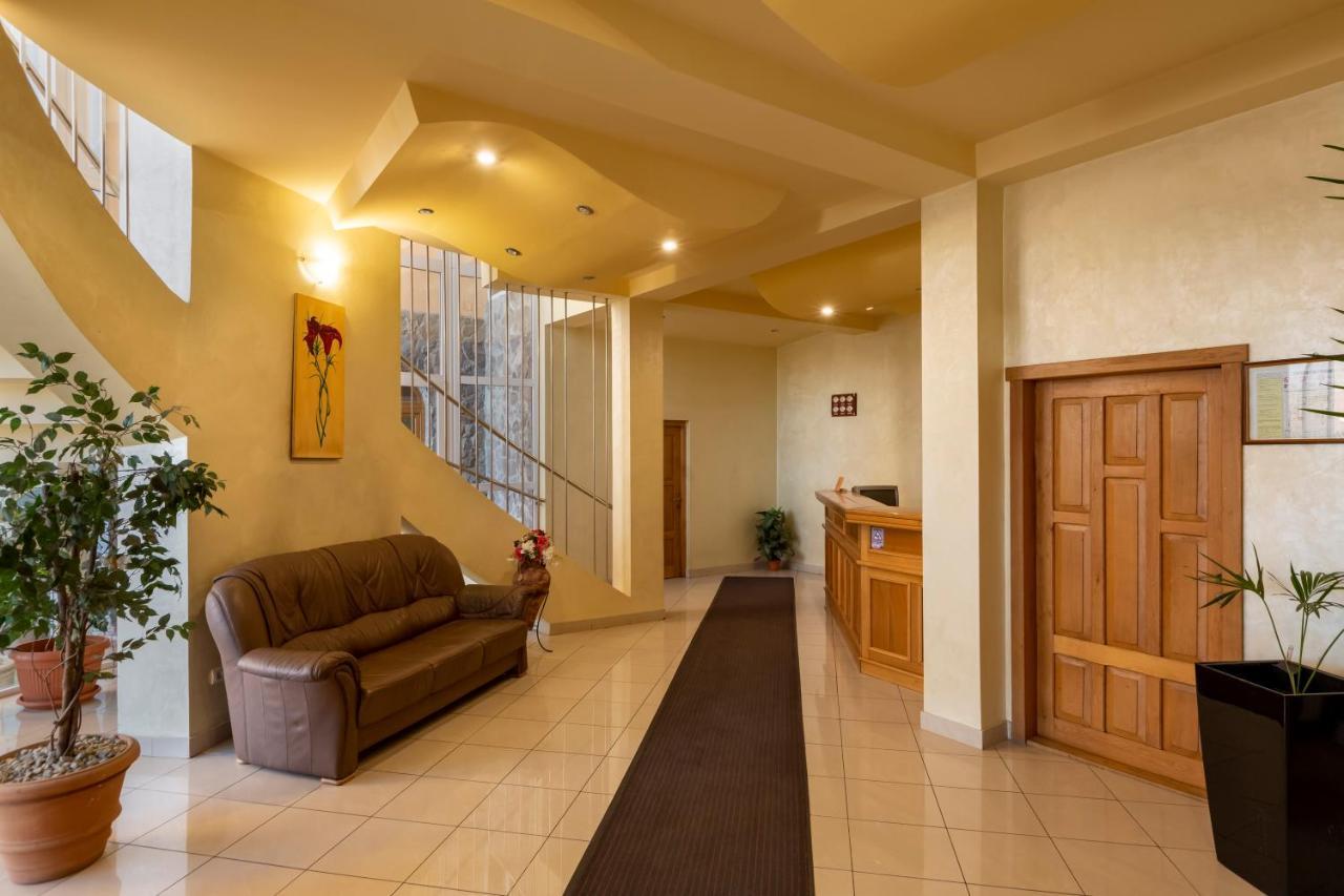 Hotel Denis Daneş 外观 照片