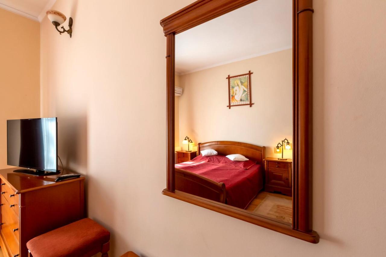 Hotel Denis Daneş 外观 照片