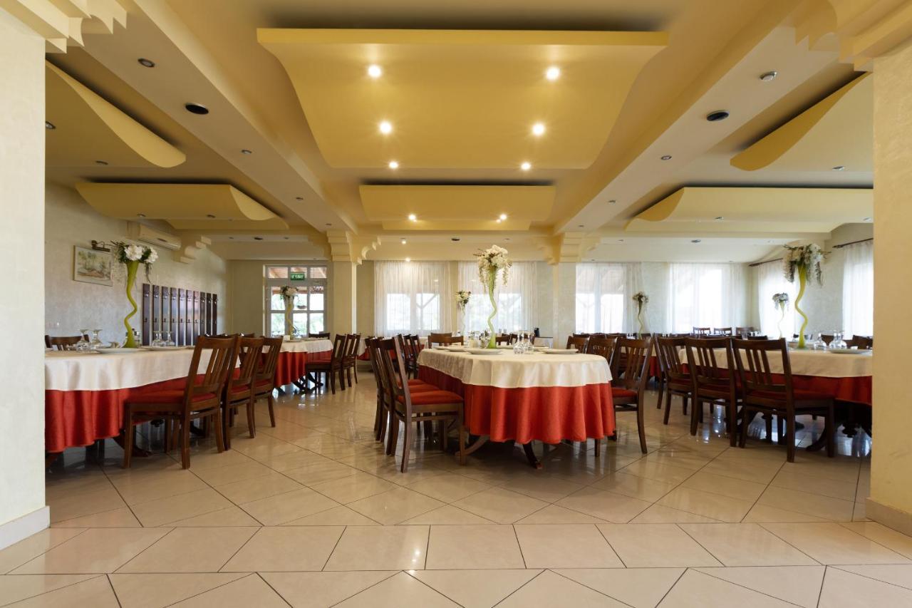 Hotel Denis Daneş 外观 照片