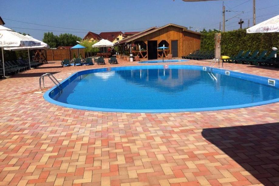 Hotel Denis Daneş 外观 照片